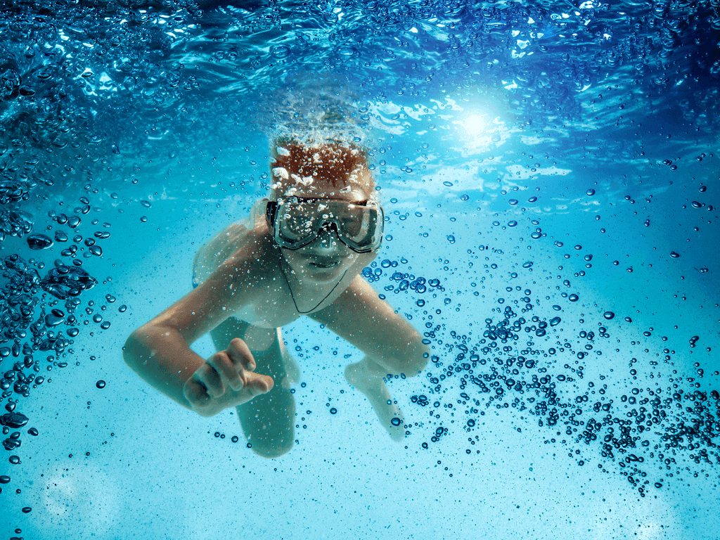 Mineral Pool vs. Saltwater Pool: Which One is Right for You?